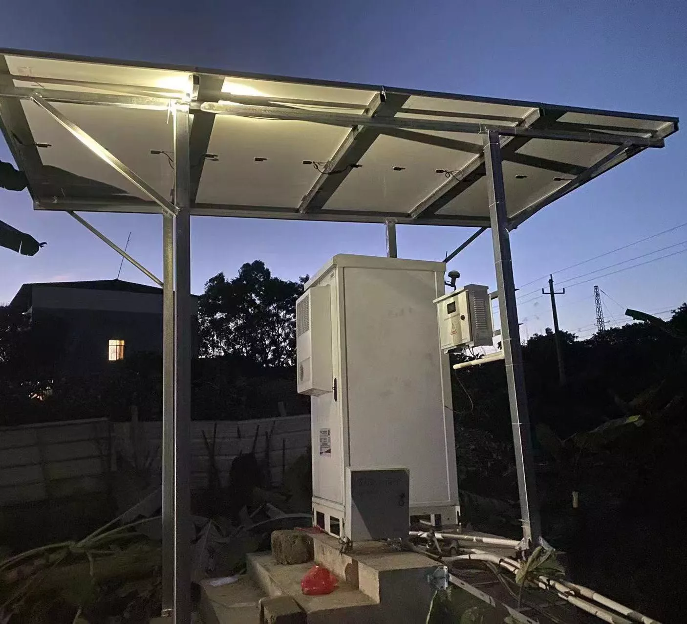 Stacked-PV MPPT Solar Controller